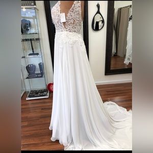 Wedding dress